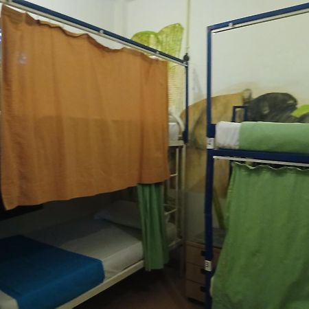 Seconds Hostel - Коломбо Екстериор снимка